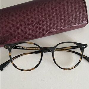 Oliver Peoples Women's Tortoiseshell Round Glasses in Brown and Black Delray